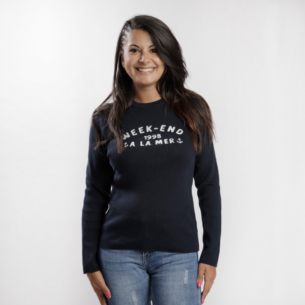 Solid navy jumper